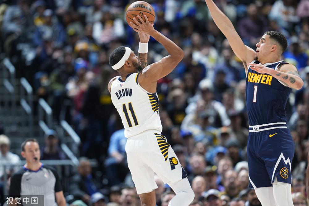 耶飞身暴扣 耶飞身暴扣